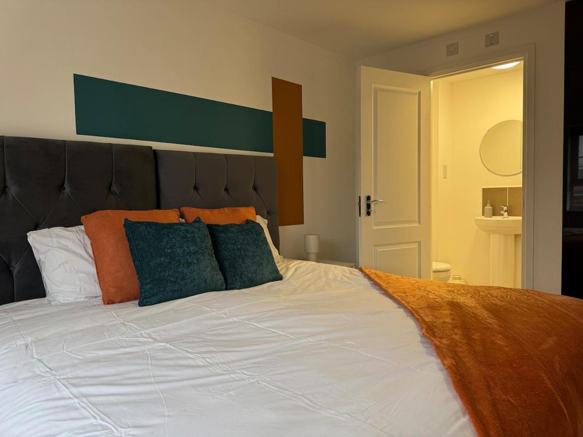 Spacious 3 Bed Near Hospital Free Parking Birmingham